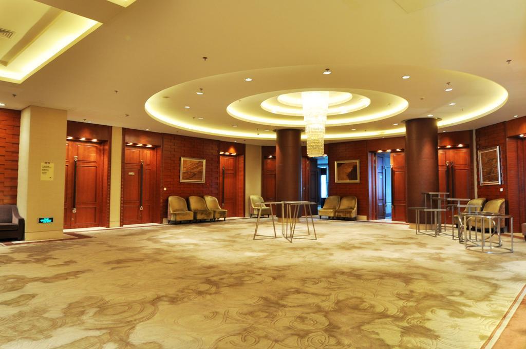 Howard Johnson Caida Plaza Shanghai Exterior foto